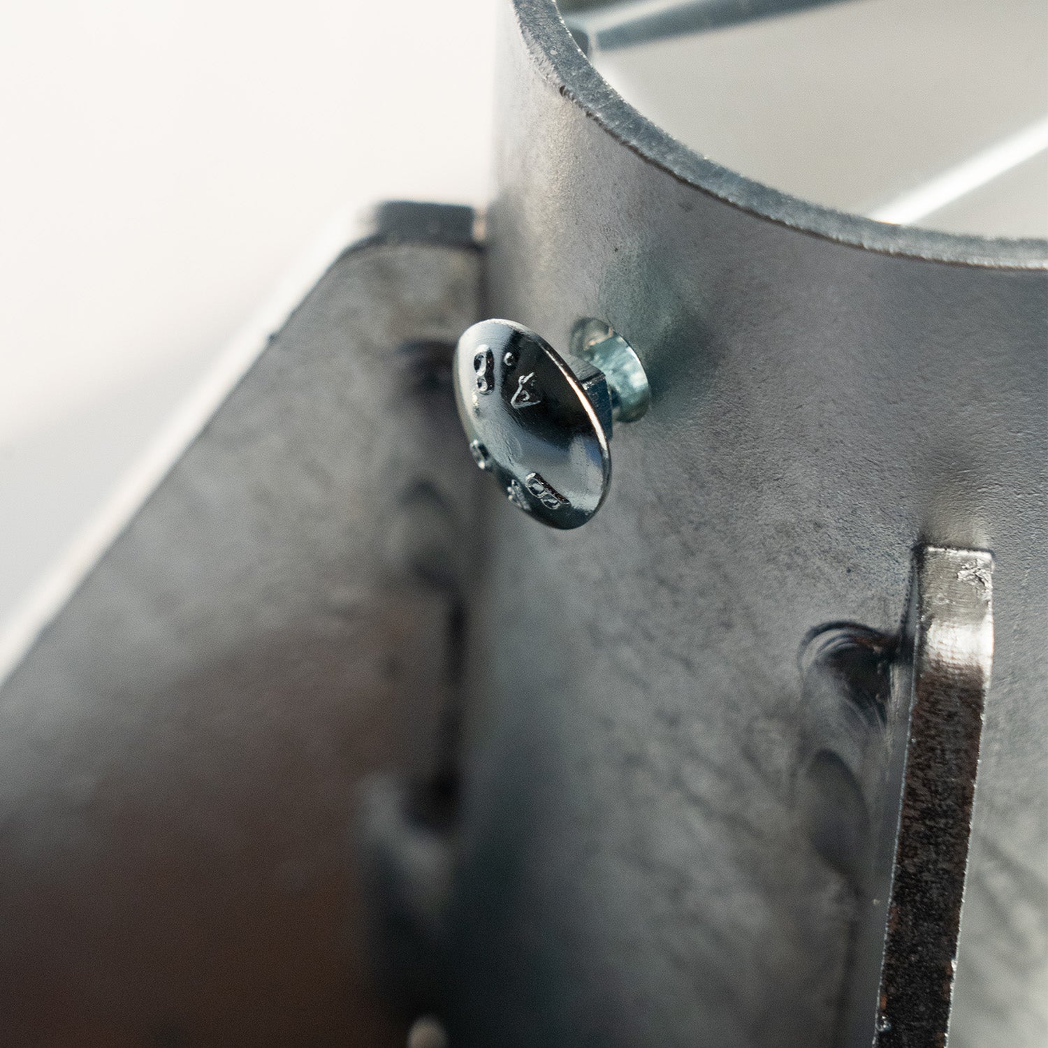 Fot varmgalvanisert for livredningspost