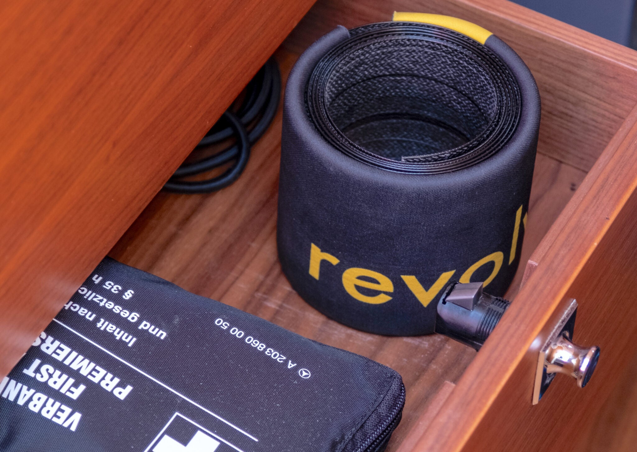 Revolve - sammenleggbar båtshake